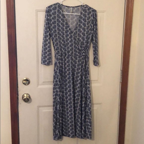 Dress - Picture 2 of 3